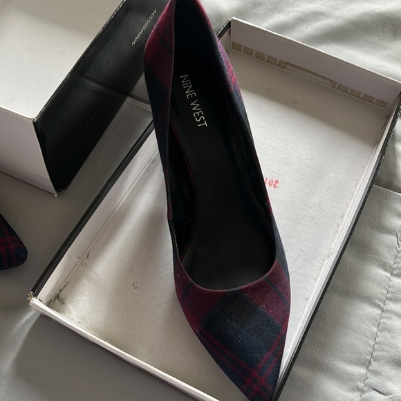 Nine west shoes great condition - Picture 3 of 7